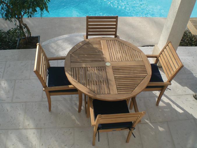 Sailor 47" Folding Table
