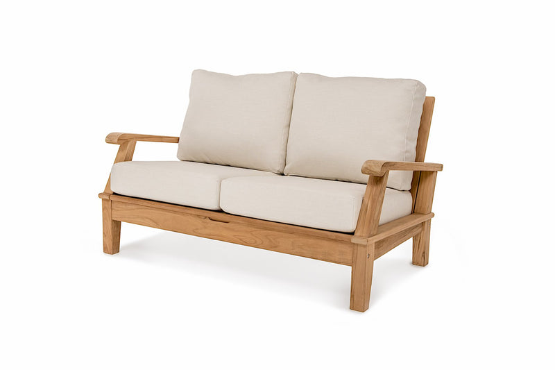 Hamptons Loveseat