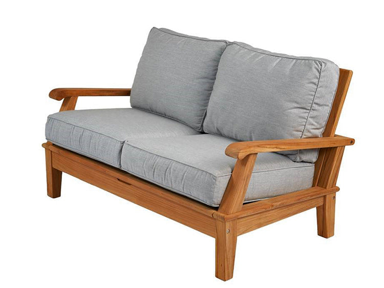 Hamptons Loveseat